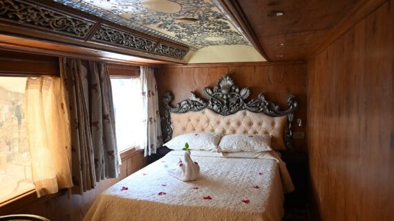 Palace on Wheels