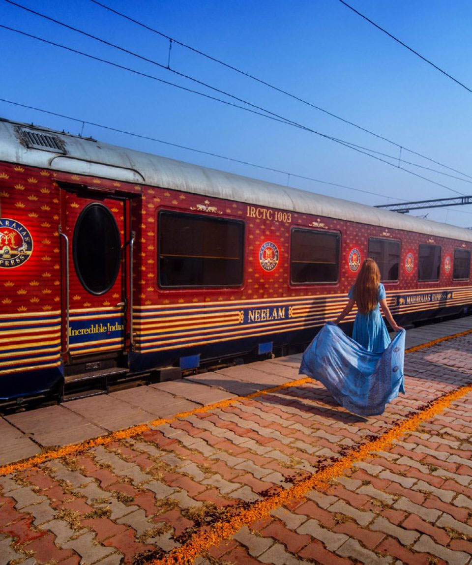 Indian Splendour Delhi to Mumbai Luxury Train Tour by Maharaja Express